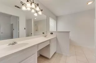 7019 Thunderbird Dr, Arlington, TX 76002 - Photo 10