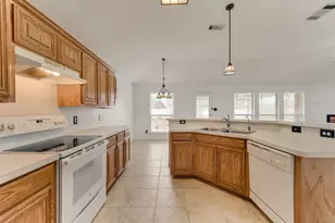 7019 Thunderbird Dr, Arlington, TX 76002 - Photo 6