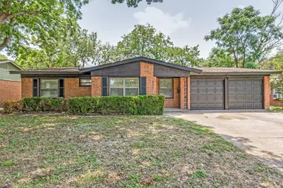 2406 Globe Avenue, Dallas, TX 75228 - Photo 1