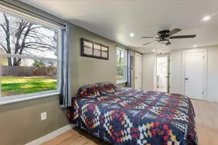 732 Ravine St, Emory, TX 75440 - Photo 14