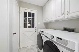 3920 Sanguinet St, Fort Worth, TX 76107 - Photo 16