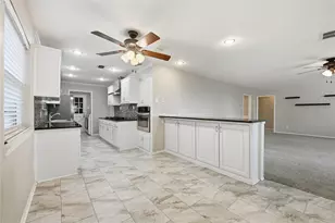 3920 Sanguinet St, Fort Worth, TX 76107 - Photo 12