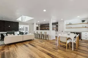 12105 Cox Ln, Dallas, TX 75244 - Photo 4