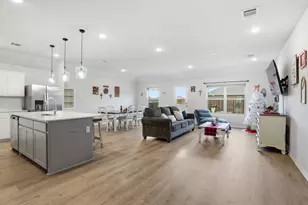 556 Hickory Rdg Dr, Van Alstyne, TX 75495 - Photo 6