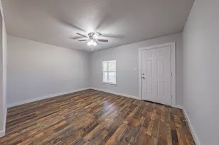 3222 Grayson St, Fort Worth, TX 76119 - Photo 10