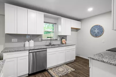 1050 Winterwood Drive, Lewisville, TX 75067 - Photo 12