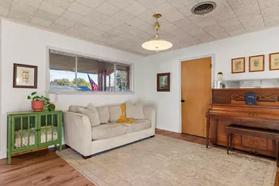 910 S Harrison Street, West, TX 76691 - Photo 12