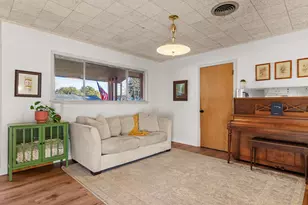 910 S Harrison St, West, TX 76691 - Photo 12