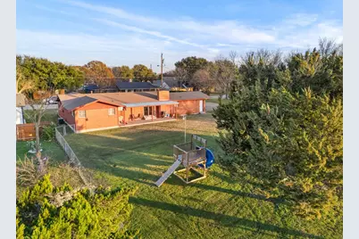 910 S Harrison Street, West, TX 76691 - Photo 32