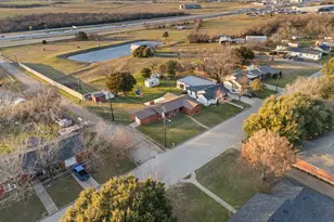 910 S Harrison St, West, TX 76691 - Photo 38