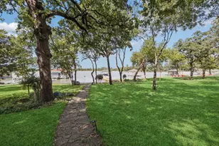 5808 Lakeside Dr, Fort Worth, TX 76179 - Photo 8