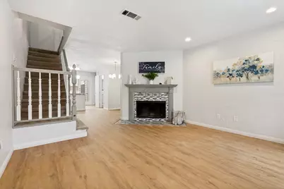 617 Carriagehouse Lane #3E, Garland, TX 75040 - Photo 2