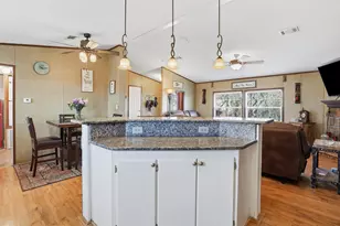 224 Cactus Ridge Ct, Springtown, TX 76082 - Photo 16