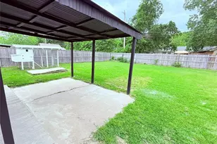 522 Milky Way, Garland, TX 75040 - Photo 16