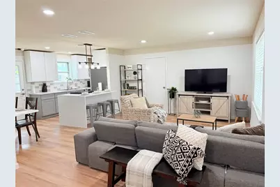 522 Milky Way, Garland, TX 75040 - Photo 2