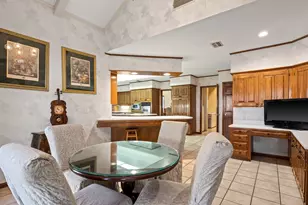 201 Country Club Dr, Mt Pleasant, TX 75455 - Photo 18