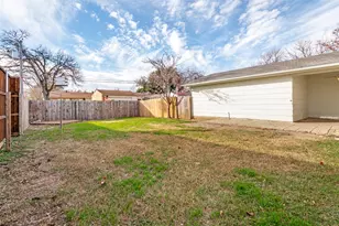 2730 Moonriver Ln, Farmers Branch, TX 75234 - Photo 24