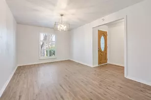 2730 Moonriver Ln, Farmers Branch, TX 75234 - Photo 4