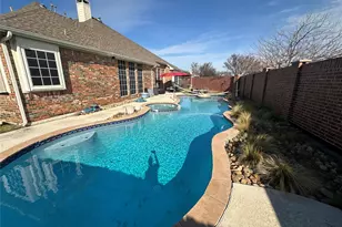 740 Bonnie Ct, Murphy, TX 75094 - Photo 2