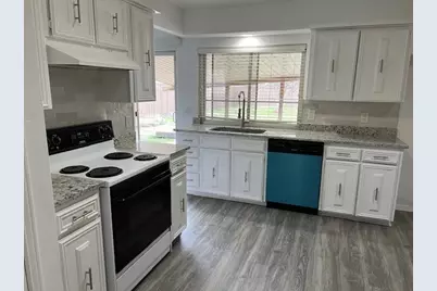 1022 Misty Way, Garland, TX 75040 - Photo 2