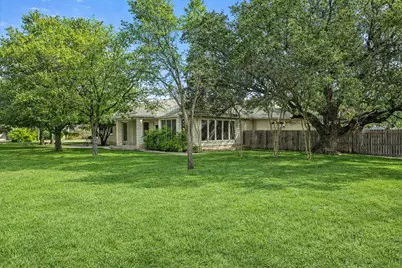 206 N Bouldin Street, Hamilton, TX 76531 - Photo 1