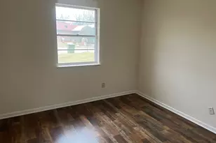 1403 SE 21st St, Mineral Wells, TX 76067 - Photo 4