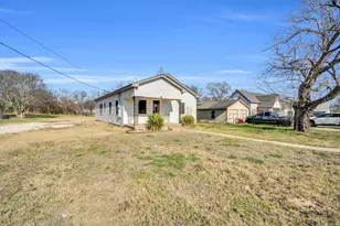 313 E Park, Italy, TX 76651 - Photo 2
