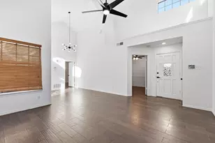 625 Fiesta Cir, Irving, TX 75063 - Photo 4