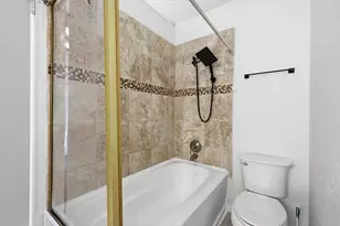 625 Fiesta Cir, Irving, TX 75063 - Photo 18