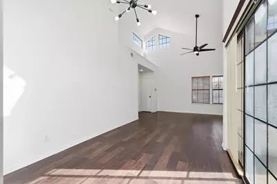 625 Fiesta Circle, Irving, TX 75063 - Photo 8