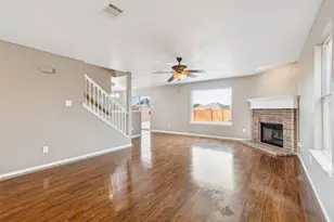 10757 Braemoor Dr, Fort Worth, TX 76052 - Photo 4