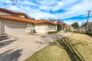 14828 Bellbrook Dr, Addison, TX 75254 - Photo 36