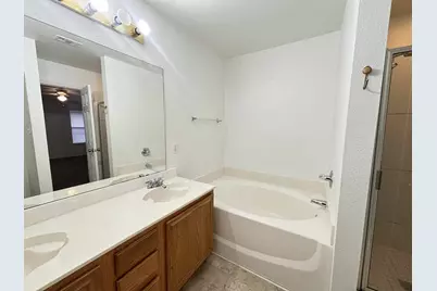 830 W Colony Drive, Arlington, TX 76001 - Photo 10