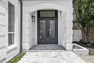 7 Royal Terrace Ct, Dallas, TX 75225 - Photo 2