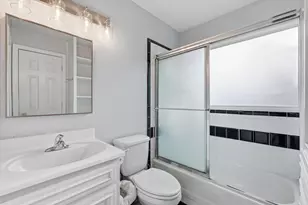 1606 Treehouse Ln N, Keller, TX 76262 - Photo 16