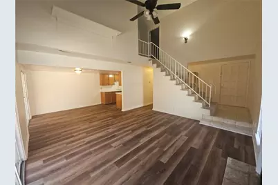 2109 Fleur De Lis Court, Arlington, TX 76012 - Photo 6