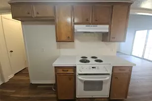 2109 Fleur De Lis Ct, Arlington, TX 76012 - Photo 14