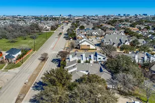 2764 Keller Springs Pl, Carrollton, TX 75006 - Photo 4