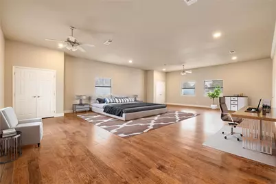 102 Bowie Cove, Gainesville, TX 76240 - Photo 1