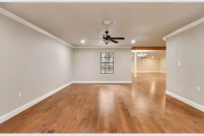 102 Bowie Cove, Gainesville, TX 76240 - Photo 10