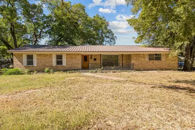 921 Evans Street, Bonham, TX 75418 - Photo 2