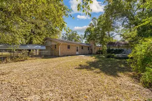 921 Evans St, Bonham, TX 75418 - Photo 24
