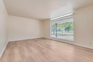 921 Evans St, Bonham, TX 75418 - Photo 18