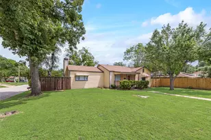 1104 Trinity View St, Irving, TX 75060 - Photo 4