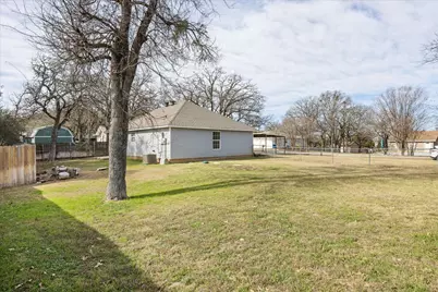 1813 Pioneer Road, Granbury, TX 76049 - Photo 22