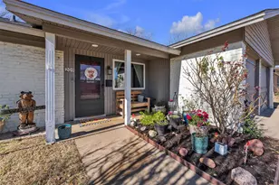 209 McCurdy St, Crowley, TX 76036 - Photo 2