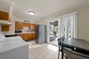 4153 Doyle Ln, Lancaster, TX 75134 - Photo 6