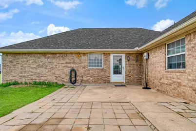 1000 Morgan, Blossom, TX 75462 - Photo 16