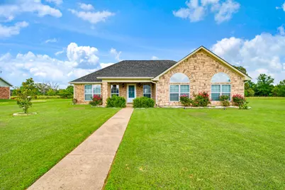 1000 Morgan, Blossom, TX 75462 - Photo 2