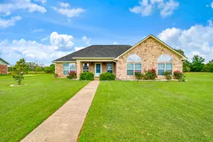 1000 Morgan, Blossom, TX 75462 - Photo 2
